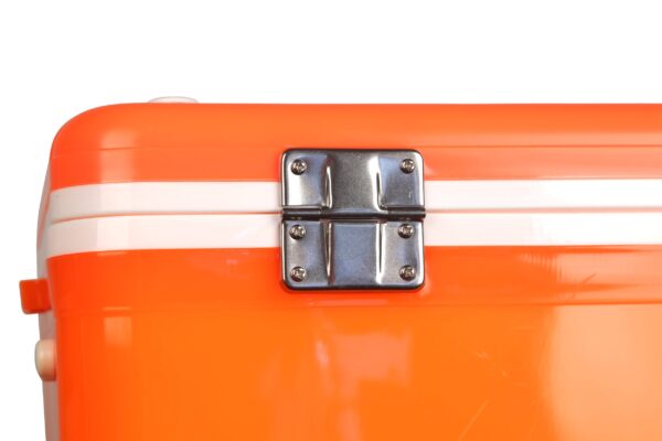 engel 30 quart drybox/cooler with rod holders